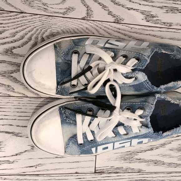 ASH KEDS *above see level* - Picture 10 of 13